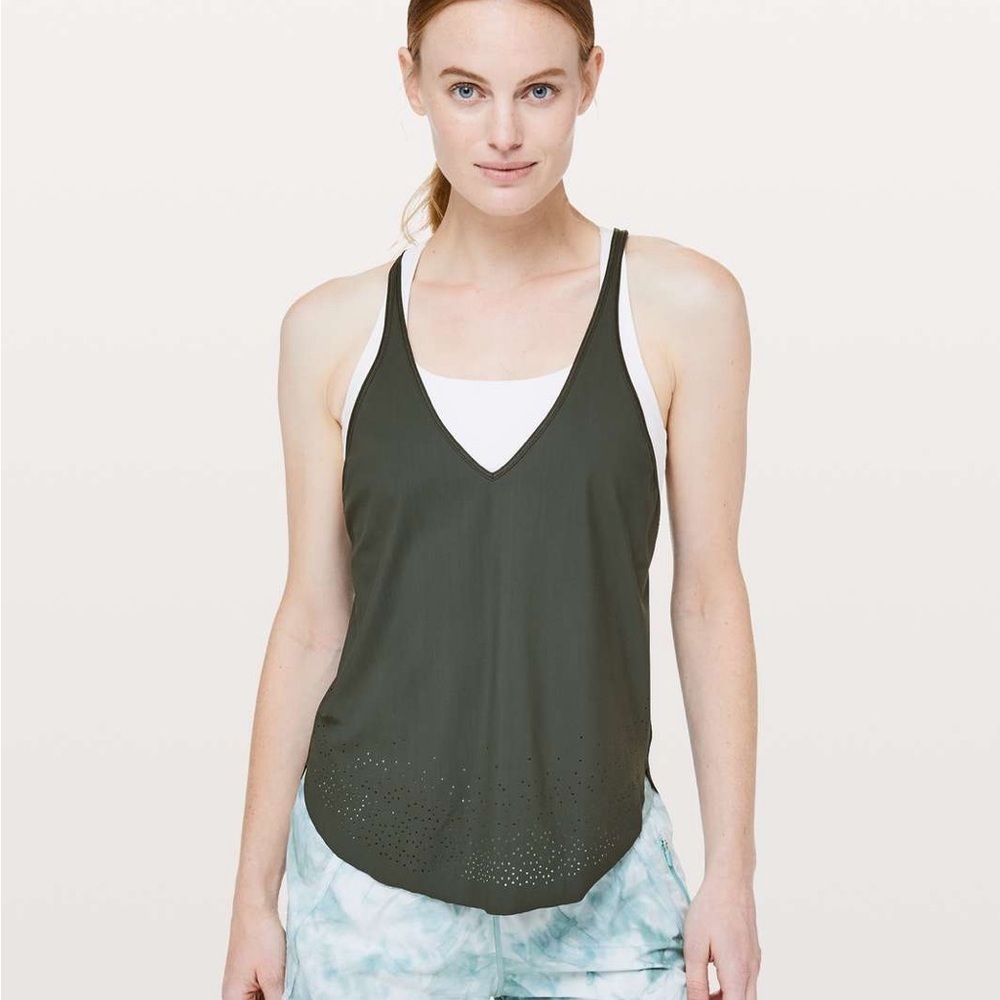 Lululemon set free run olive green Tank Top size 6 EUC